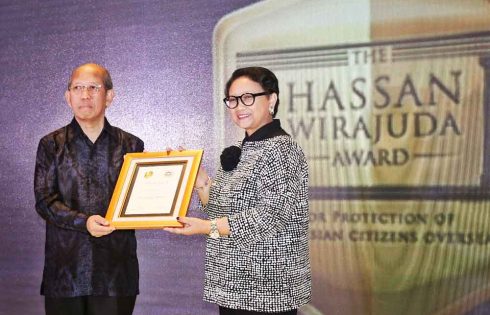 Kemenlu Gelar Hassan Wirajuda Perlindungan WNI Award