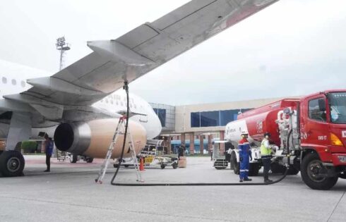 Pertamina salurkan 95 ribu KL Avtur ke 13 bandara embarkasi haji untuk dukung penerbangan 221 ribu jamaah haji Indonesia tahun 2025.